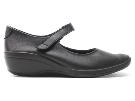 L63 Leather Women s Slip-on Shoes For Discount